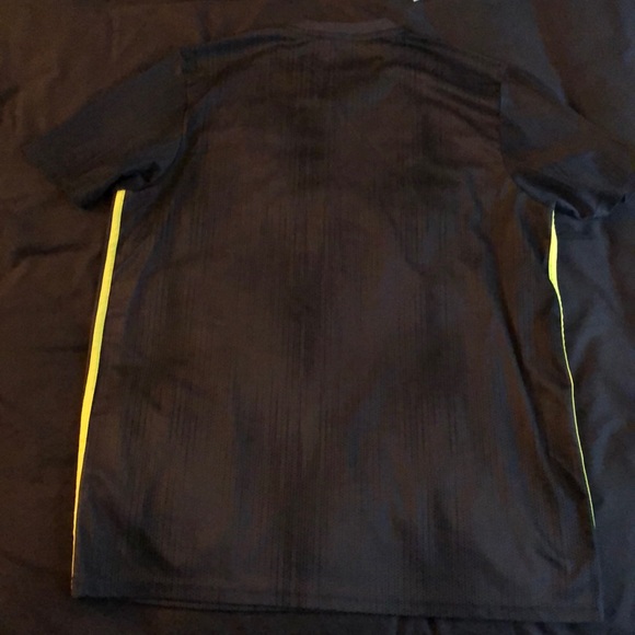 Juventus Replica 2018/19 Away Jersey - Picture 2 of 3